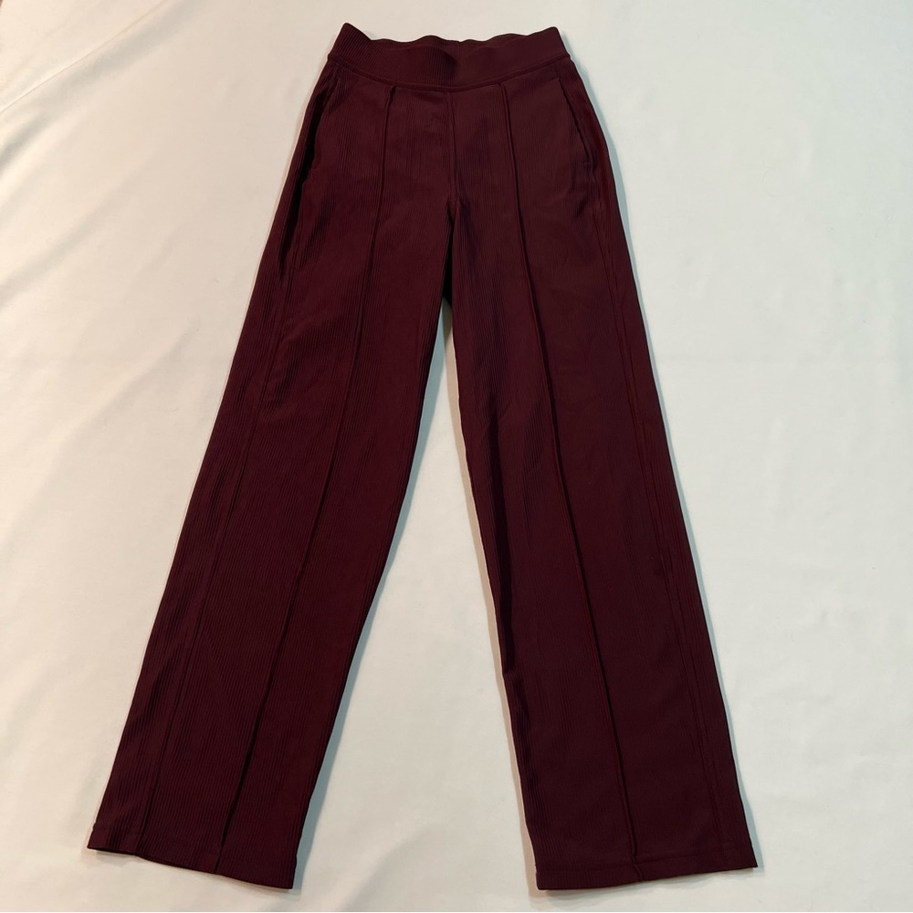 Lululemon Urban Strides Super High-Rise Pant 
Burgundy Size 0